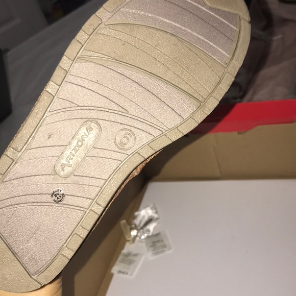 Boots - Picture 5 of 5